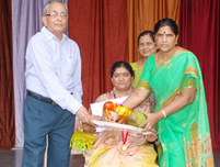 Receiving the Jindal award for Best Teacher 2012